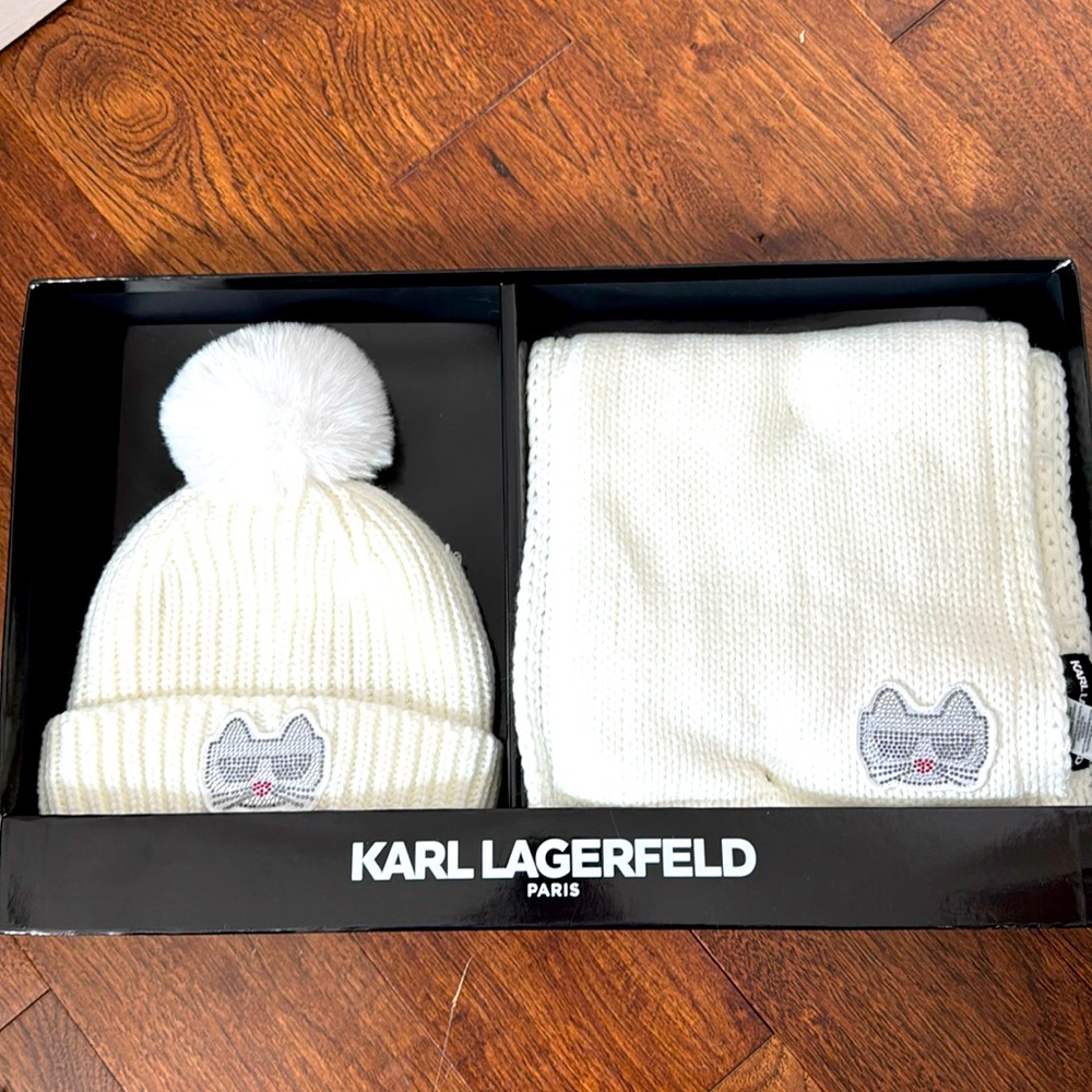 Karl Lagersfeld Paris NIB knit hat and scarf set